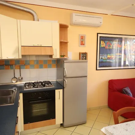 公寓 Sole E Mare 罗索利纳马雷